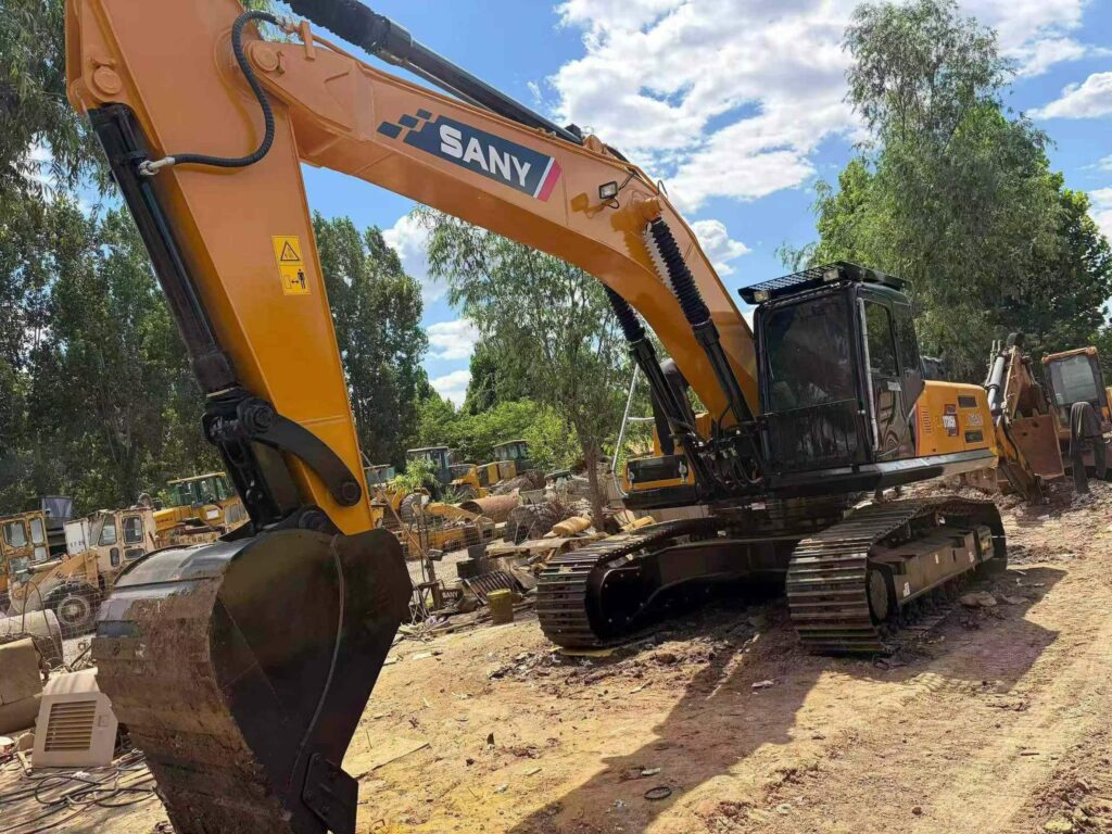 SANY SY305 used excavator photo 4