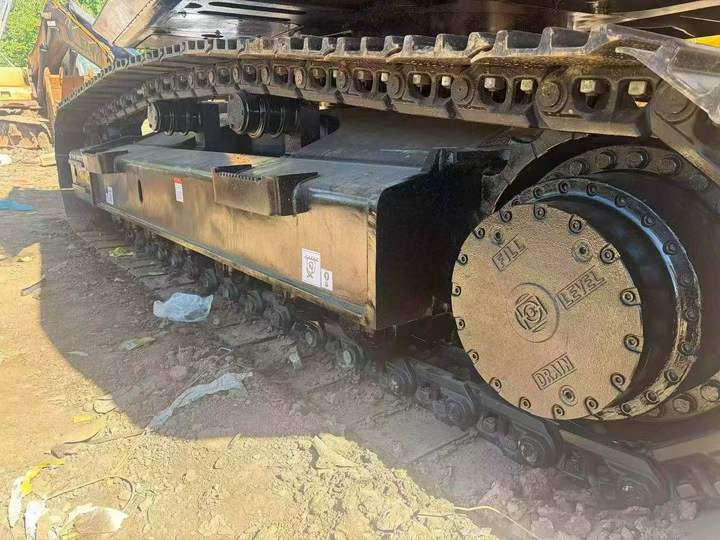 SANY SY305 used excavator photo 9