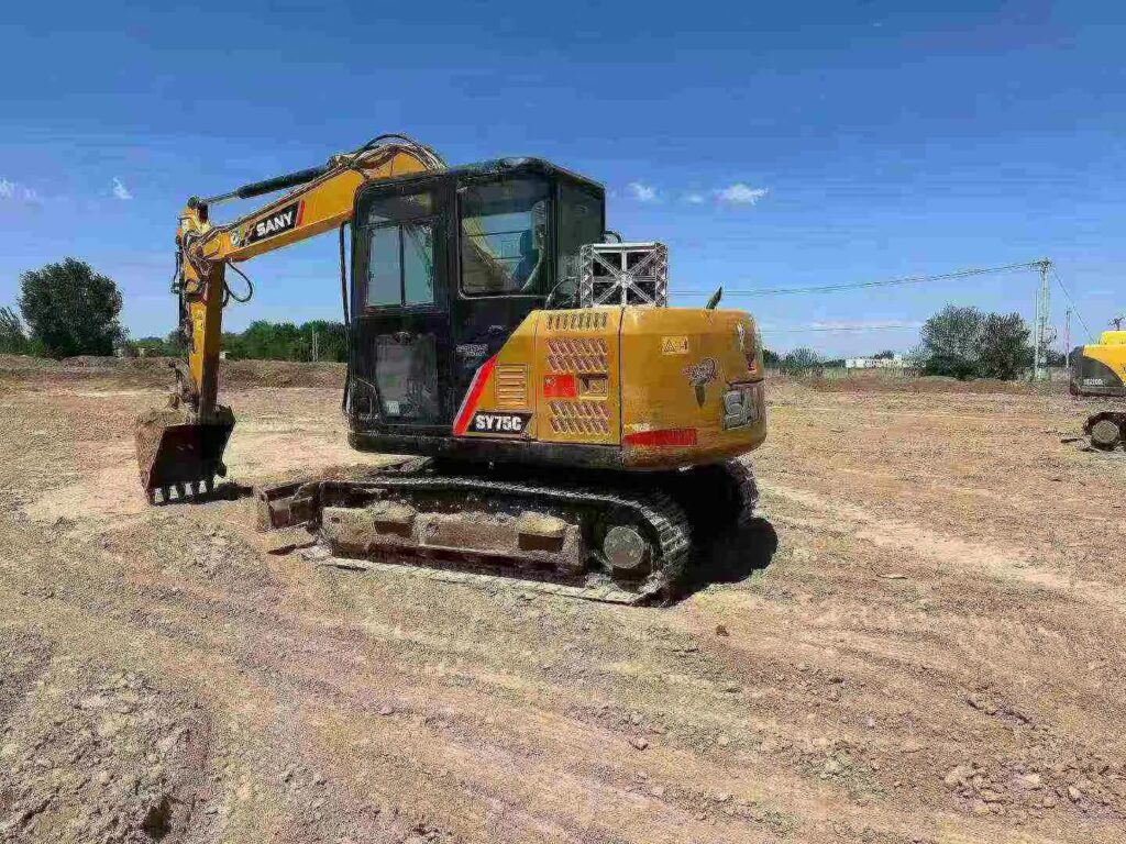 SANY SY75 used excavator photo 1