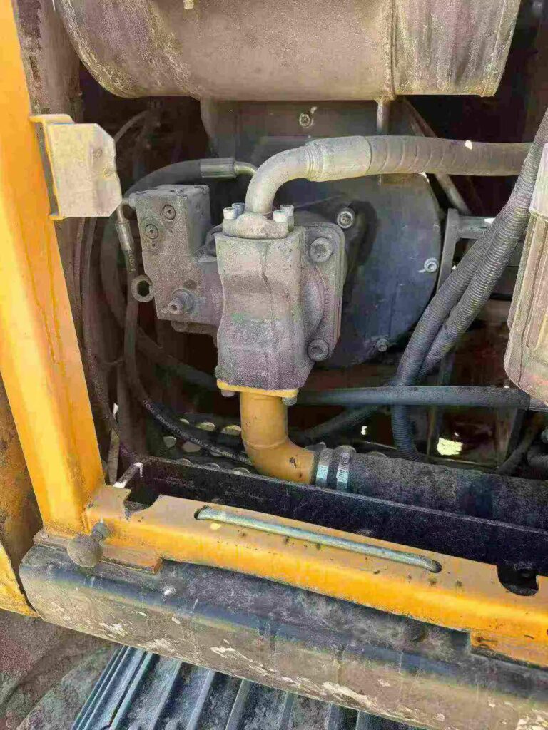 SANY SY75 used excavator photo 5