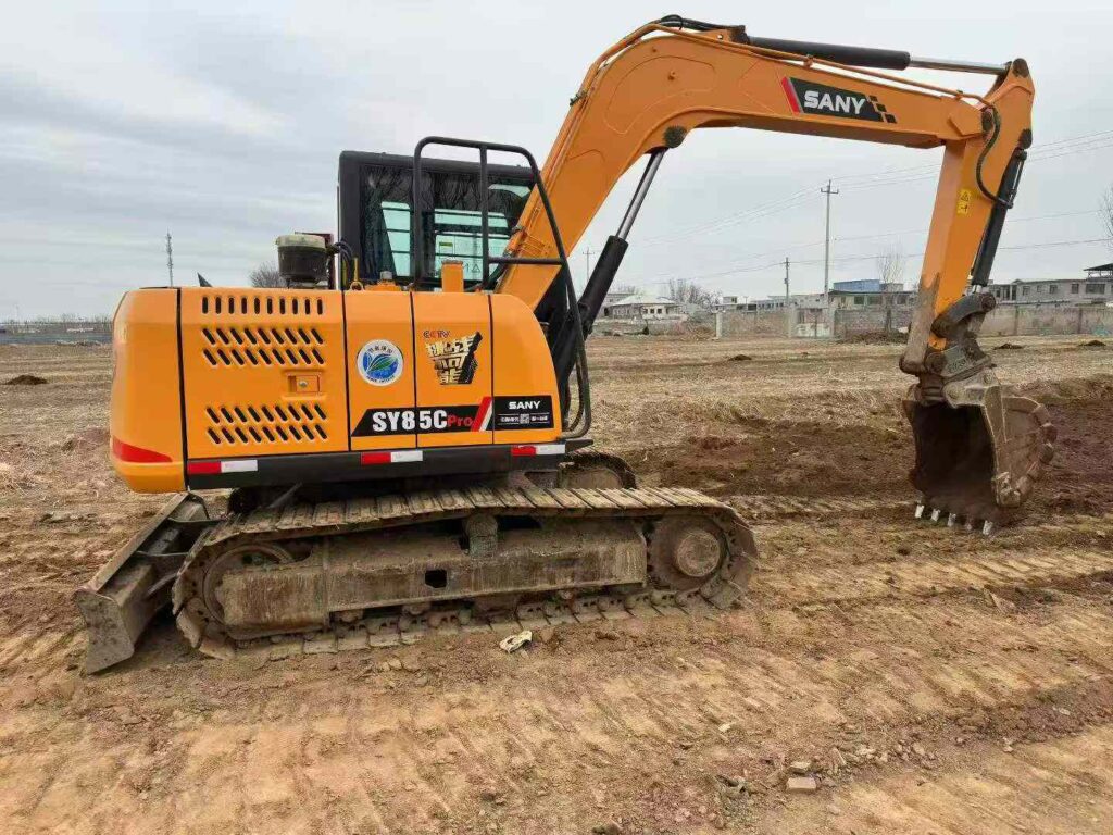 SANY SY85 used excavator photo 2