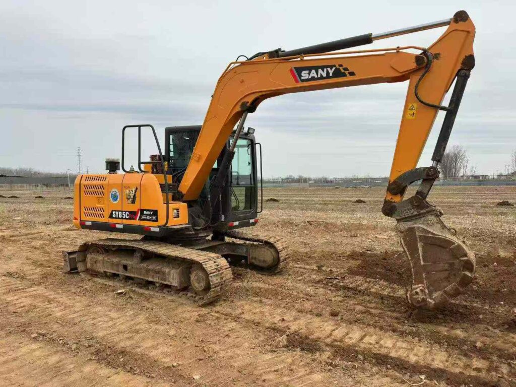 SANY SY85 used excavator photo 3