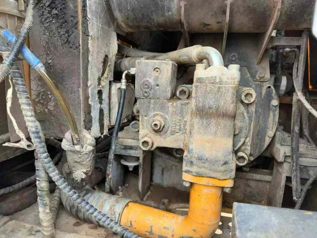 SANY SY85 used excavator photo 8