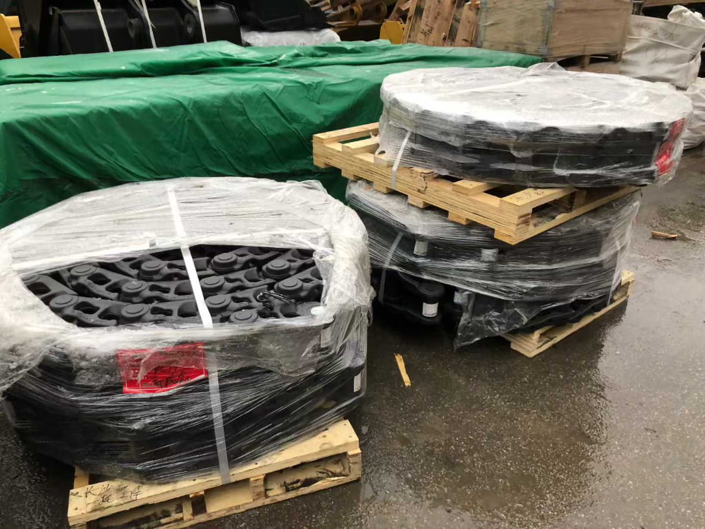 SANY, XCMG Track Chain Assembly spare parts photo 2