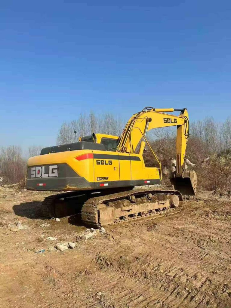SDLG E205 used excavator photo 2