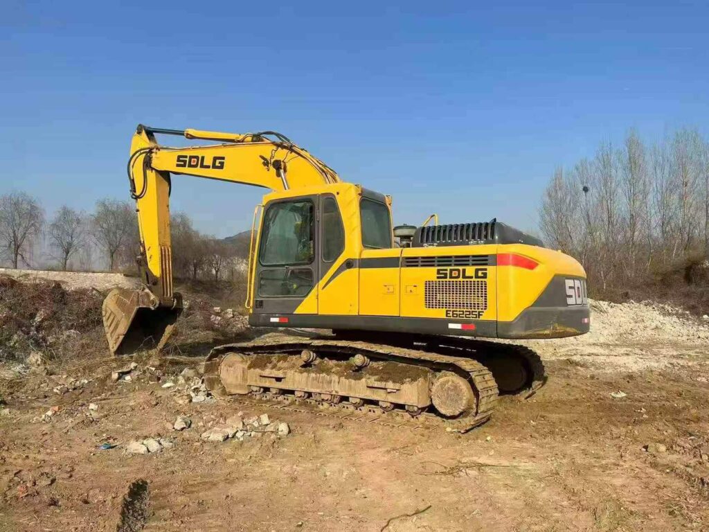 SDLG E205 used excavator photo 4