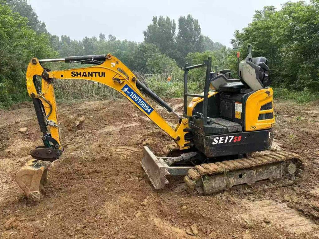 SHANTUI 17-10 used excavator photo 1