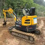SHANTUI 17-10 used excavator photo 9