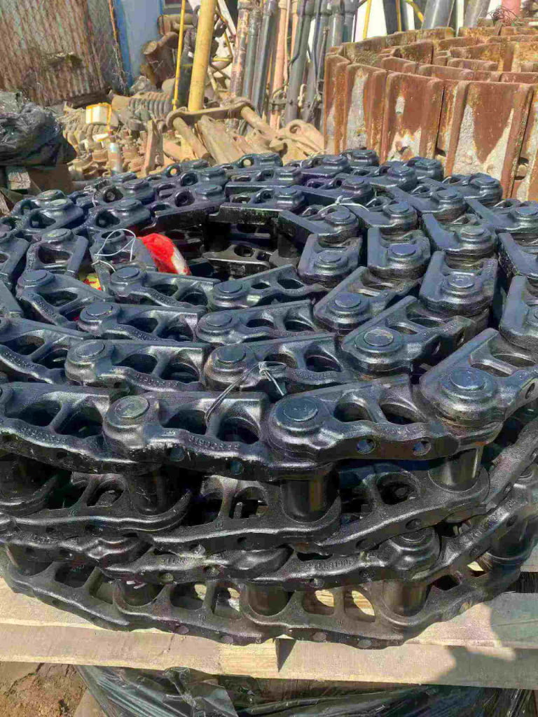 SHANTUI Track Chain Assembly spare parts photo 2