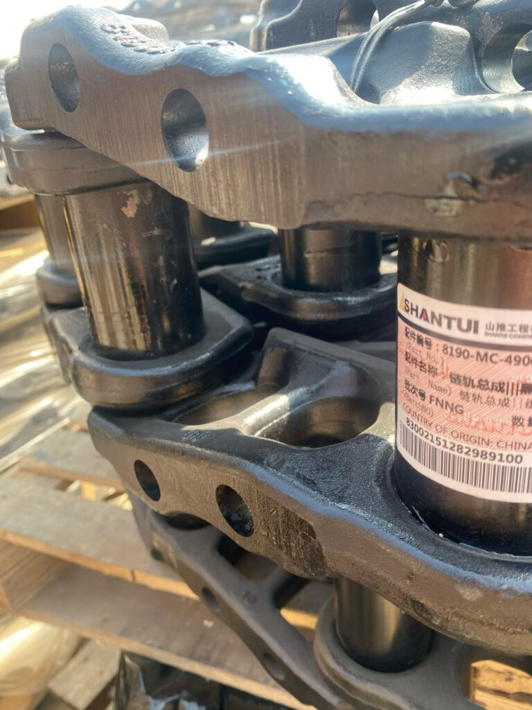 SHANTUI Track Chain Assembly spare parts photo 3