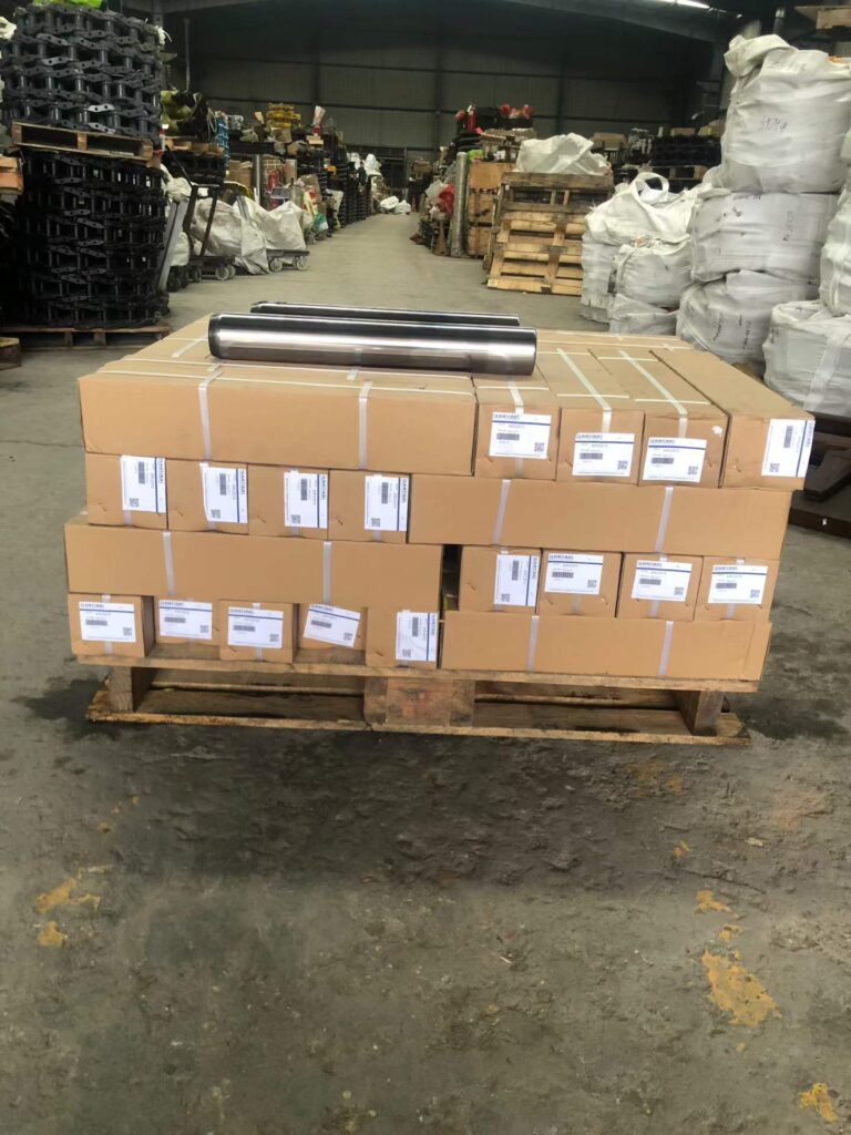 SUMITOMO 200, SUMITOMO 210, SUMITOMO 2915, SUMITOMO 2916 Pins / Bushings / Linkage Parts spare parts photo 1