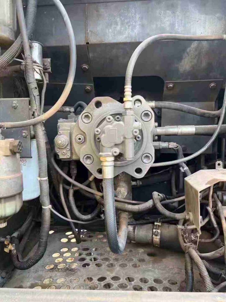 SUMITOMO 210 used excavator photo 9