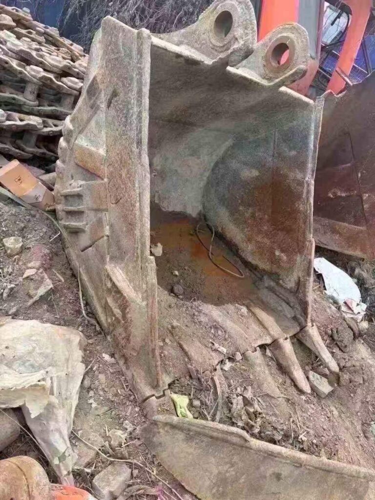 SUMITOMO 240 used excavator photo 3