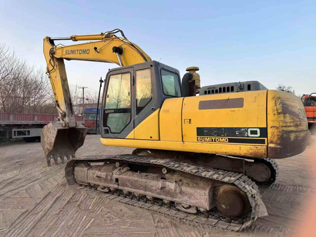 SUMITOMO 240-5 used excavator photo 2