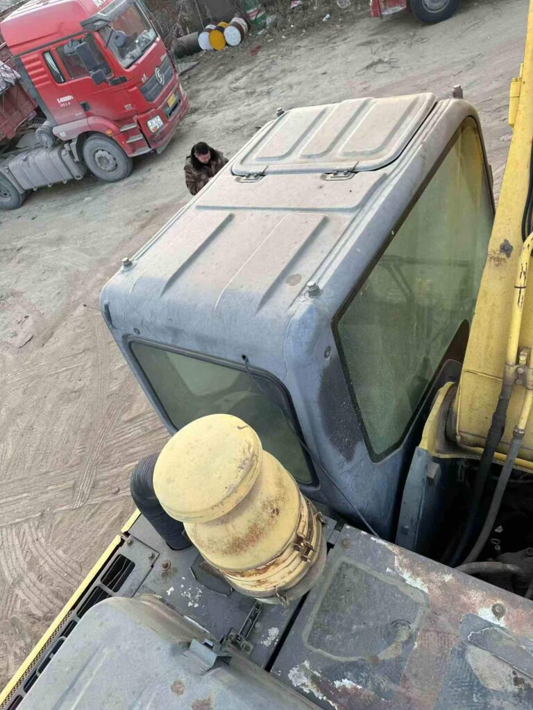 SUMITOMO 240-5 used excavator photo 8