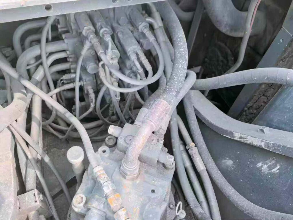 SUMITOMO 240-5 used excavator photo 7