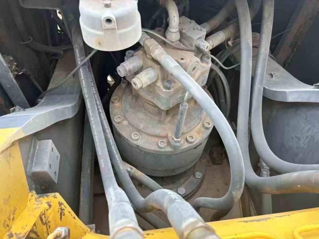 SUMITOMO 300 used excavator photo 7