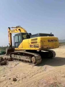 SUMITOMO 300 used excavator photo 1
