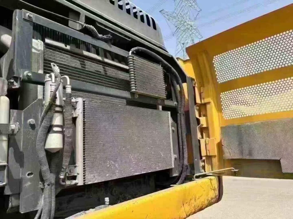 SUMITOMO 300 used excavator photo 8