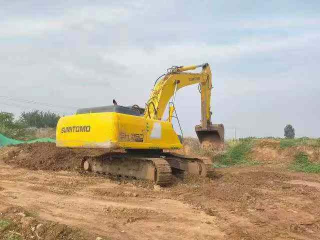 SUMITOMO 350 used excavator photo 3