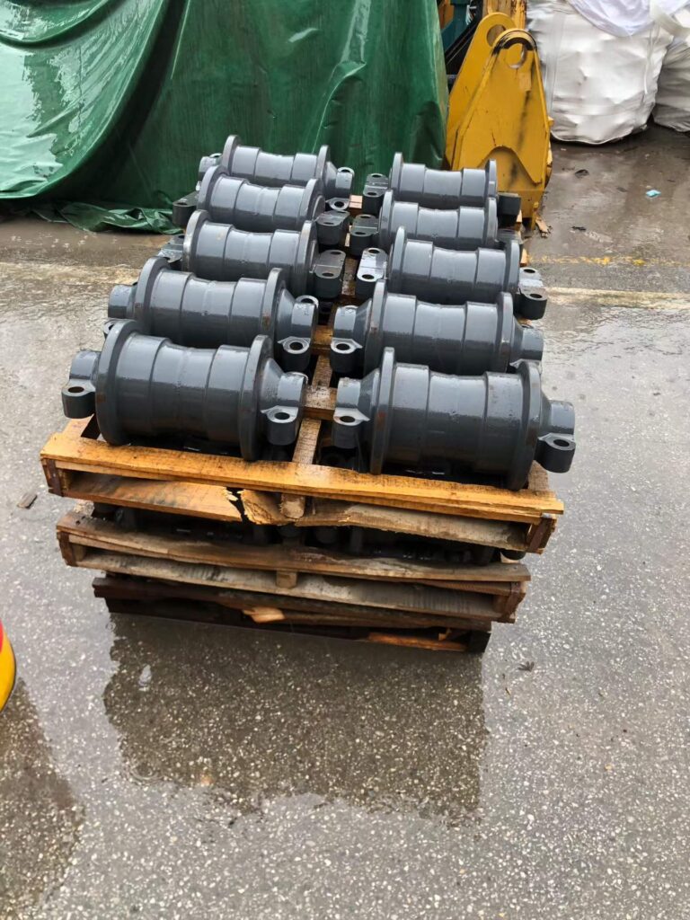 SUMITOMO 350, SUMITOMO 210, SUMITOMO 240 Track Roller spare parts photo 2