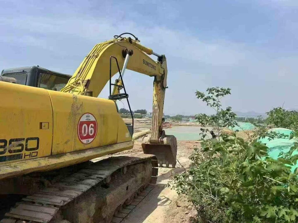 SUMITOMO 360 used excavator photo 3