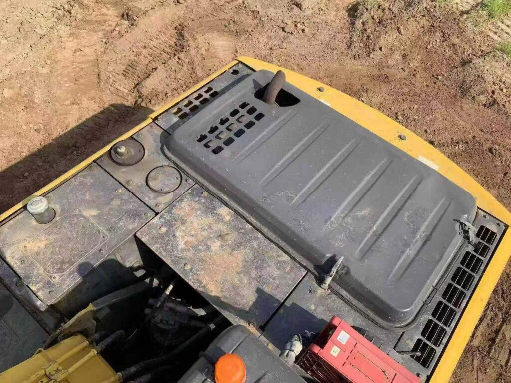SUMITOMO SH210A5 used excavator photo 7