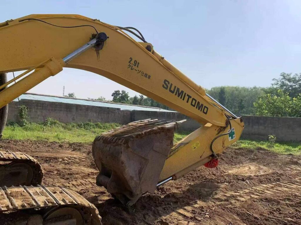 SUMITOMO SH210A5 used excavator photo 9
