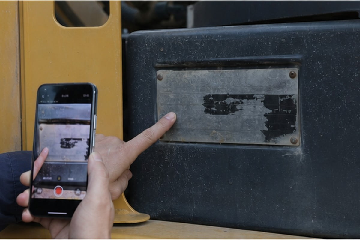 Used CAT excavator serial plate and model identity check before import