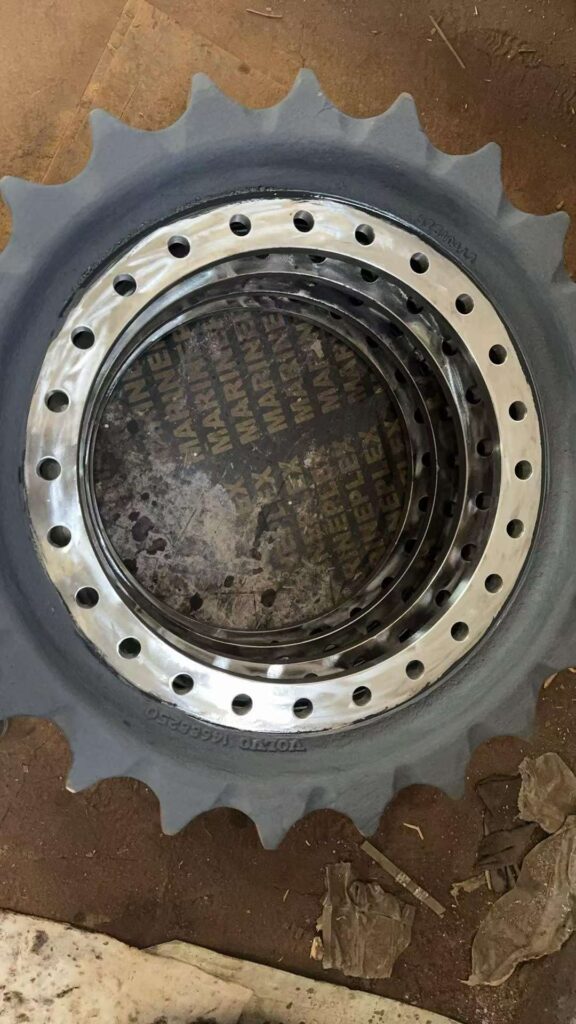 VOLVO 210, VOLVO 220, VOLVO 240, VOLVO 480 Drive Sprocket / Drive Gear spare parts photo 2