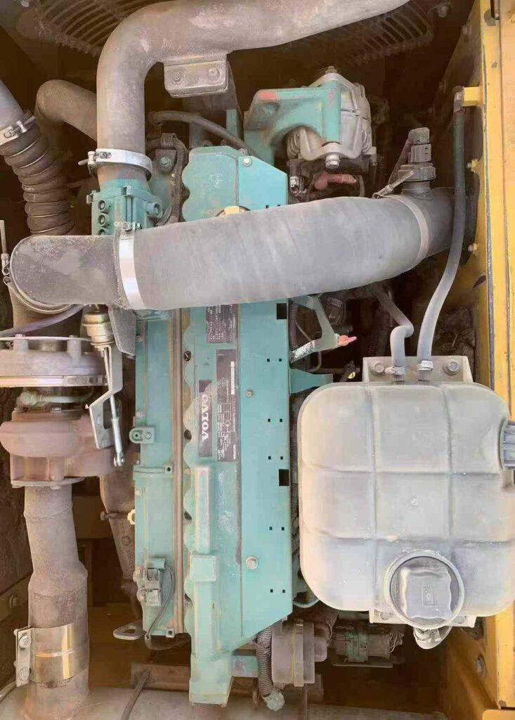 VOLVO EC300DL used excavator photo 5