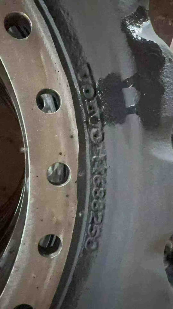 VOLVO 480 Drive Sprocket / Drive Gear spare parts photo 2