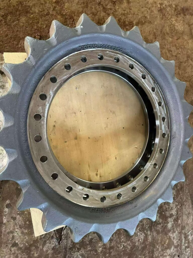 VOLVO 500 Drive Sprocket / Drive Gear