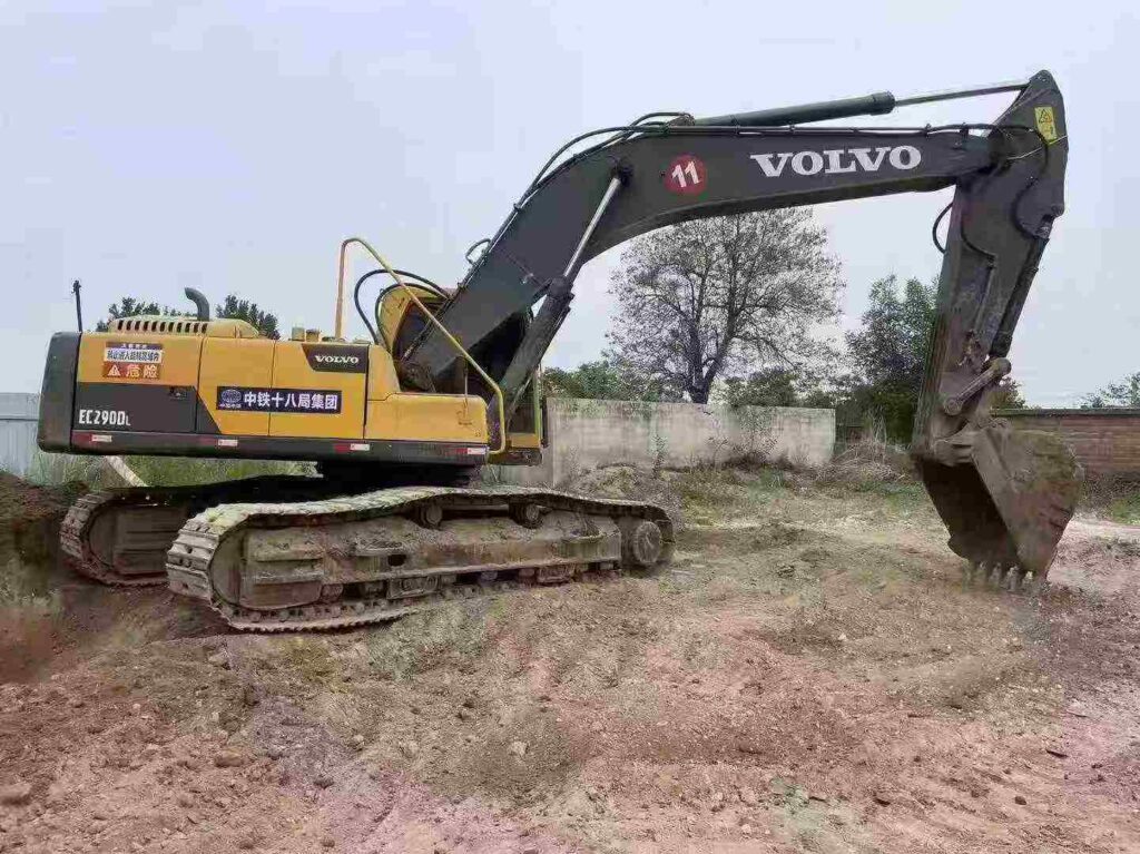 VOLVO EC290 used excavator photo 2