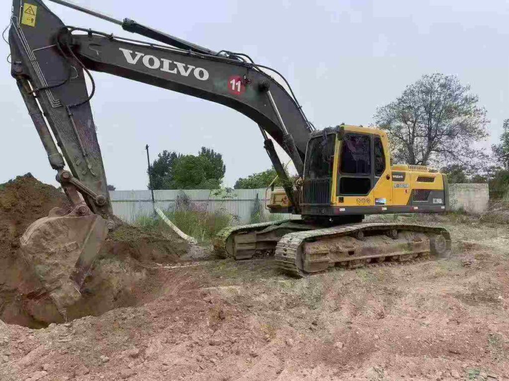 VOLVO EC290 used excavator photo 3