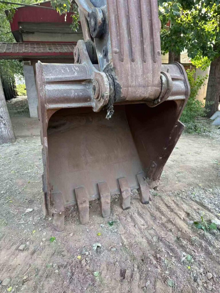 VOLVO EC290 used excavator photo 8