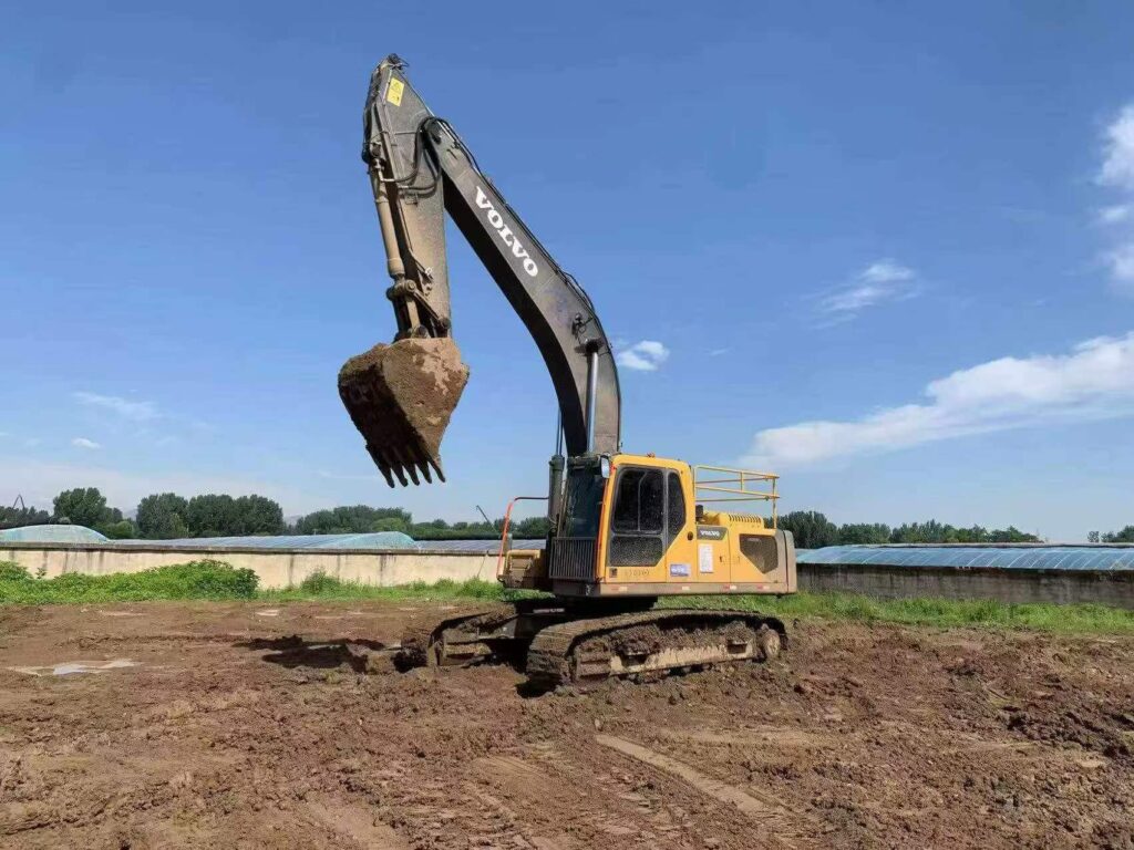 VOLVO EC290DL used excavator photo 1