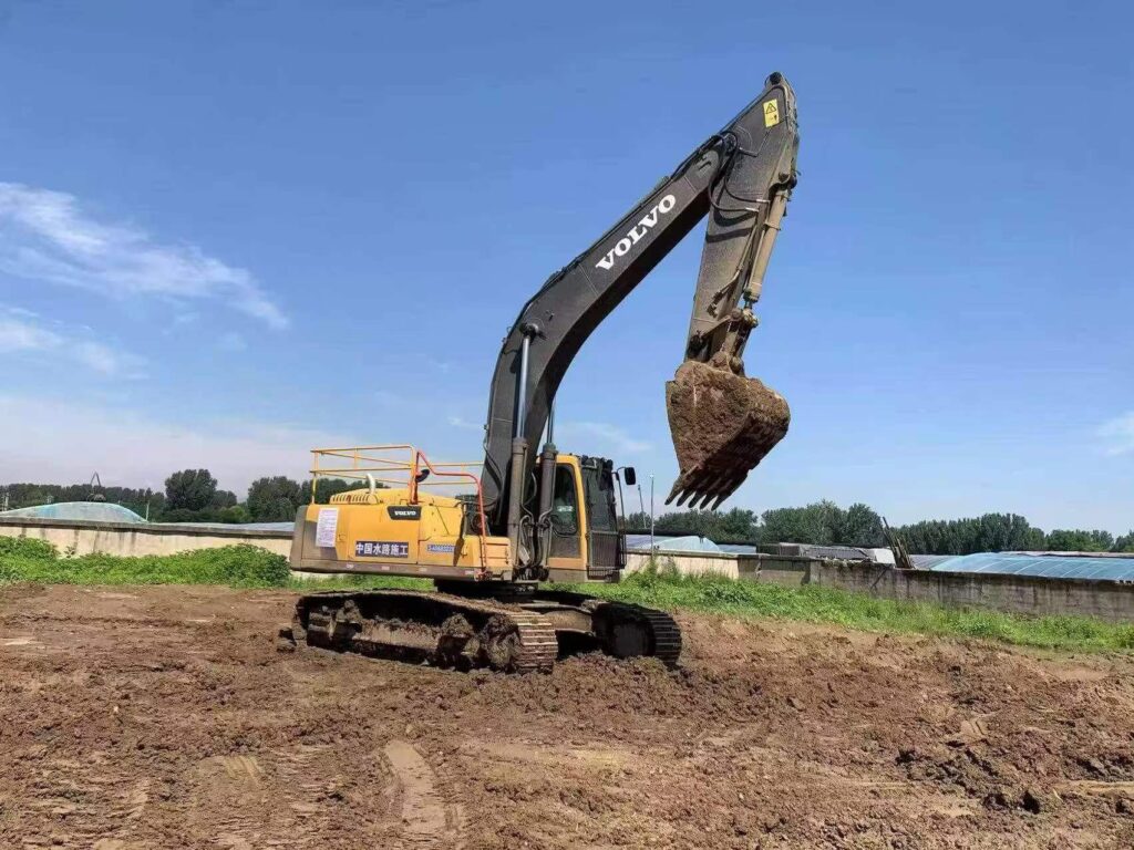 VOLVO EC290DL used excavator photo 3