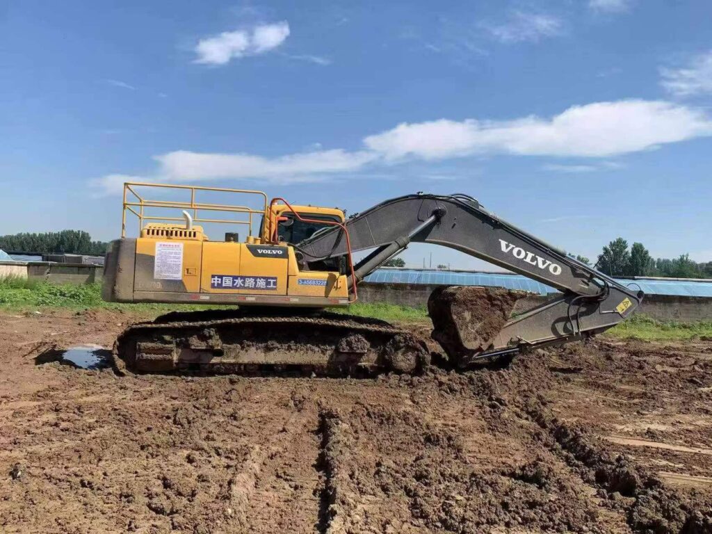 VOLVO EC290DL used excavator photo 3