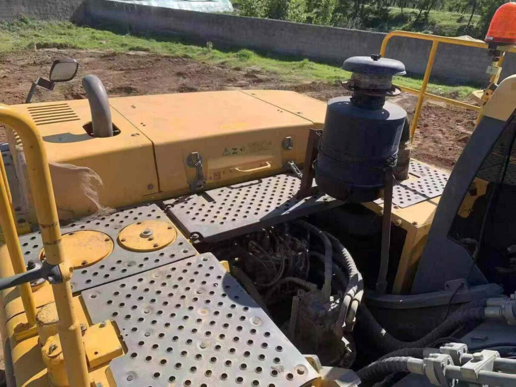 VOLVO EC300DL used excavator photo 8
