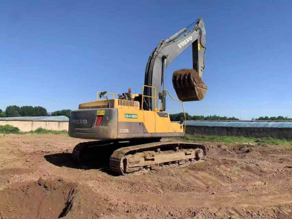 VOLVO EC300DL used excavator photo 4