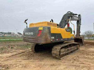 VOLVO EC350 used excavator photo 1