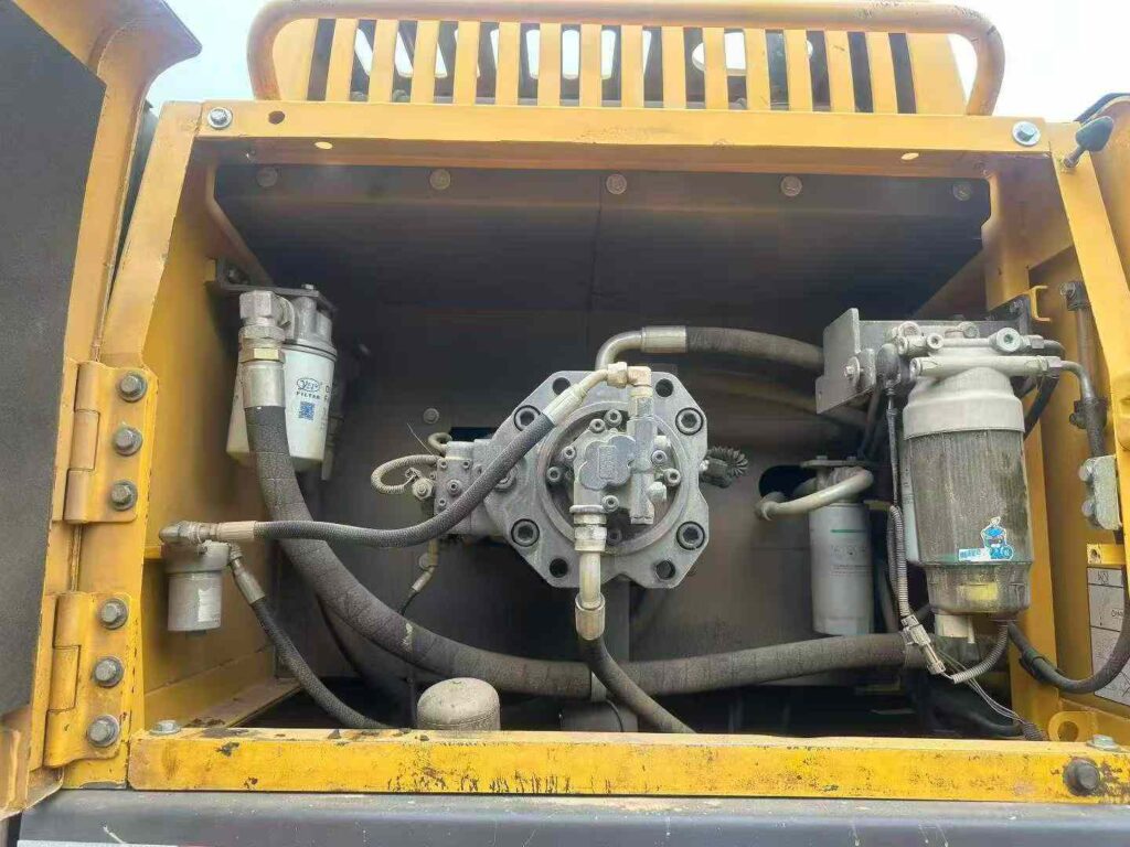 VOLVO EC350 used excavator photo 9
