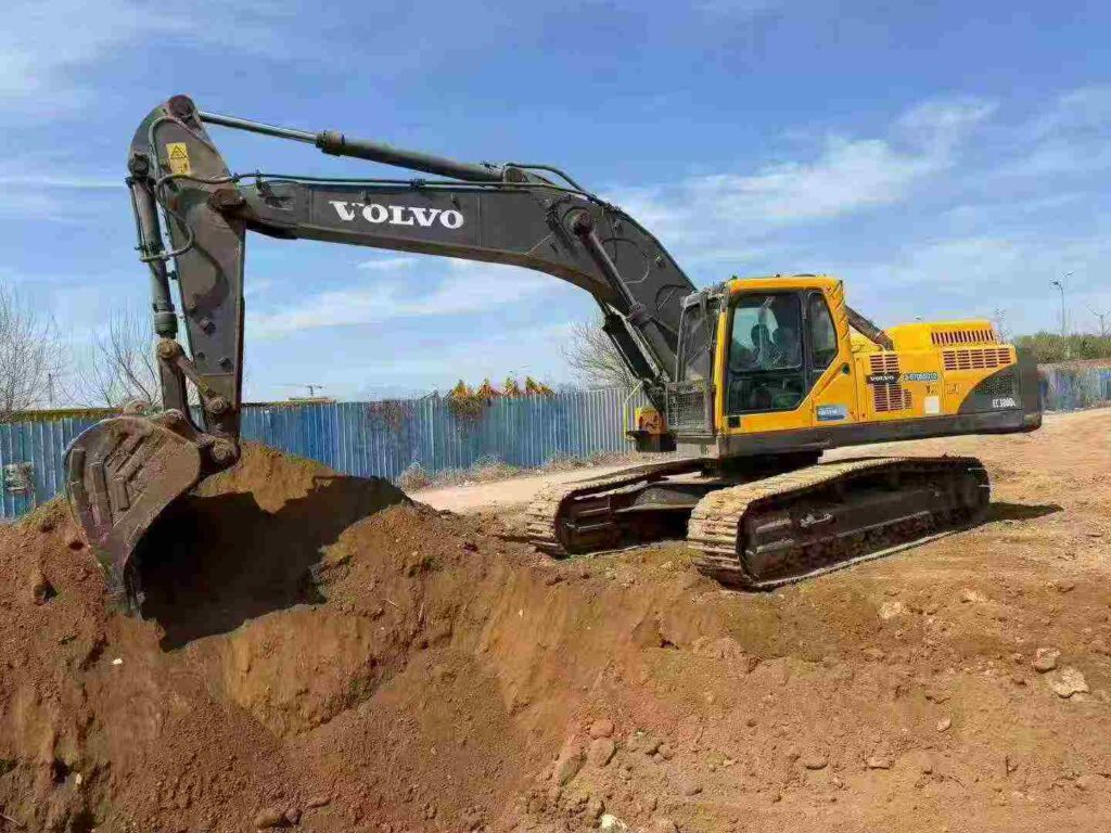 VOLVO EC360 used excavator photo 1