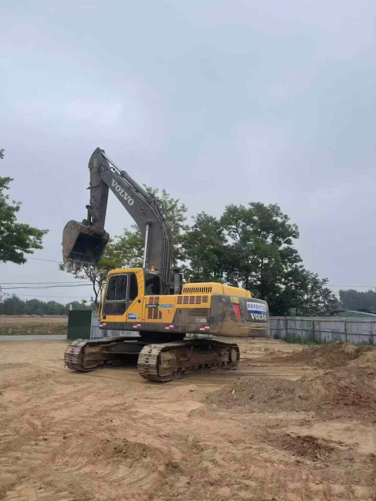 VOLVO EC360 used excavator photo 2
