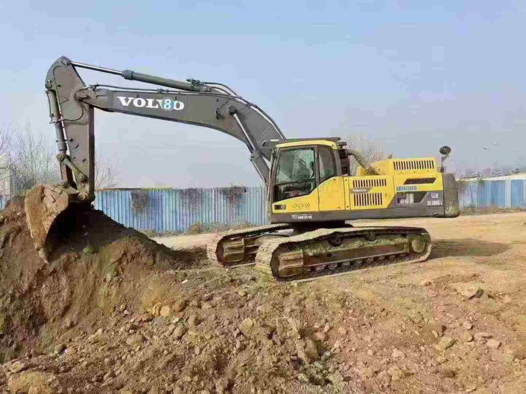 VOLVO EC380 used excavator photo 2