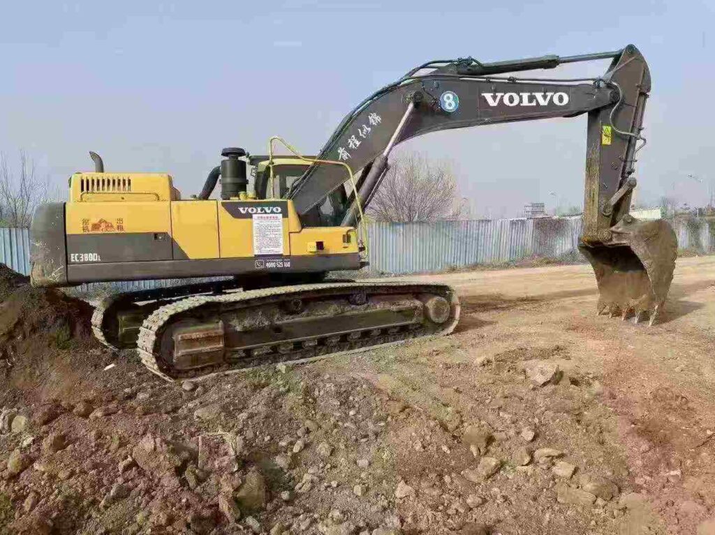 VOLVO EC380 used excavator photo 3