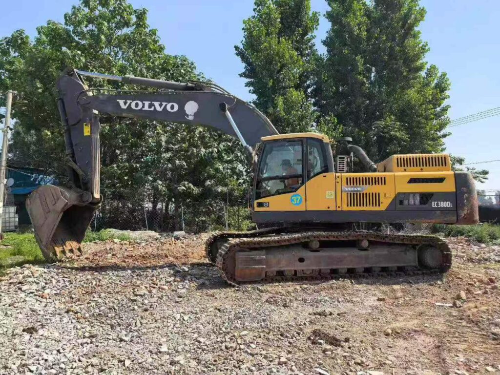 VOLVO EC380 used excavator photo 1