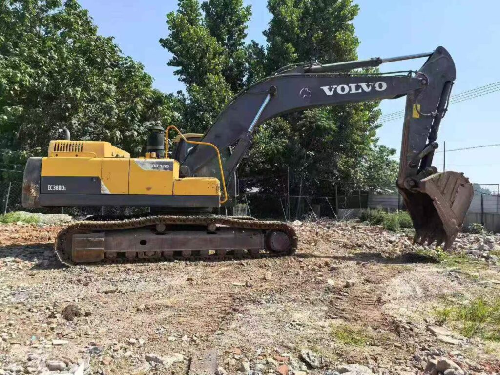 VOLVO EC380 used excavator photo 3