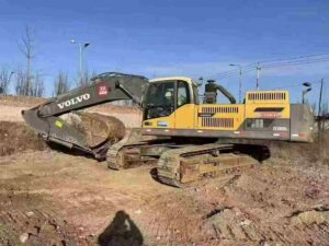 VOLVO EC480 used excavator photo 1